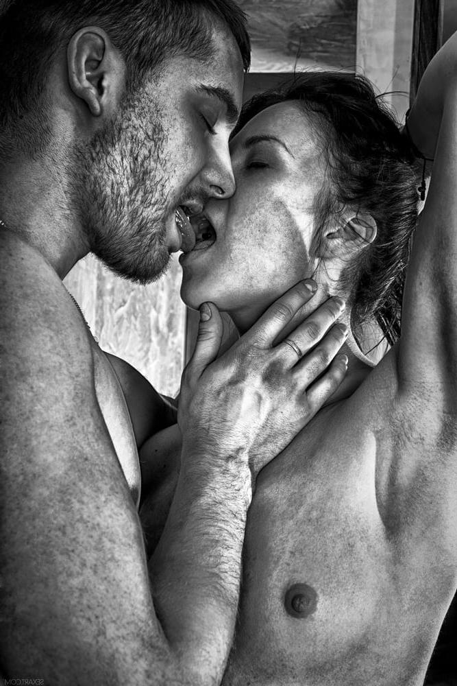 25P Lovemaking in black and white - 10
