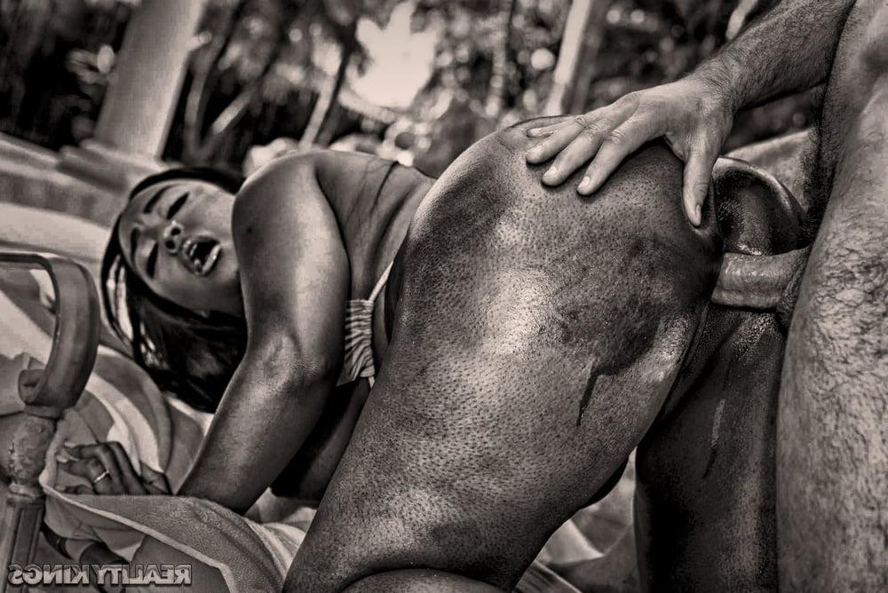 25P Lovemaking in black and white - 6