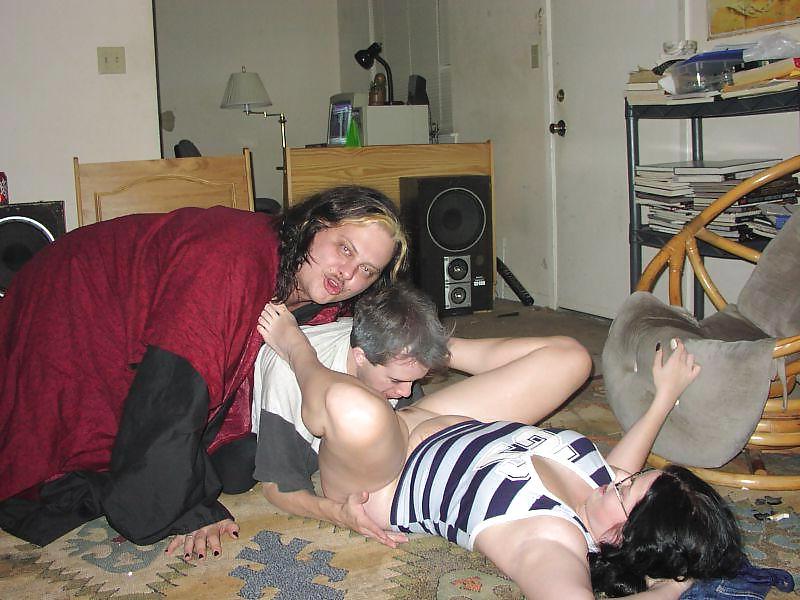 20P RedNeck Slut Party Pics I Found On SmutDates