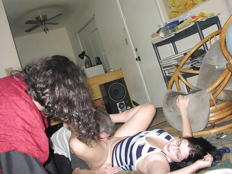 20P RedNeck Slut Party Pics I Found On SmutDates