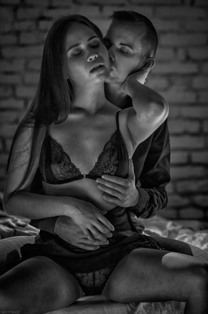 25P Lovemaking in black and white - 3