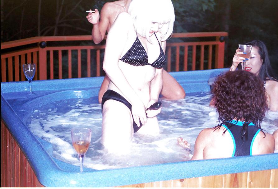 25P Lesbian Hot tub Orgy