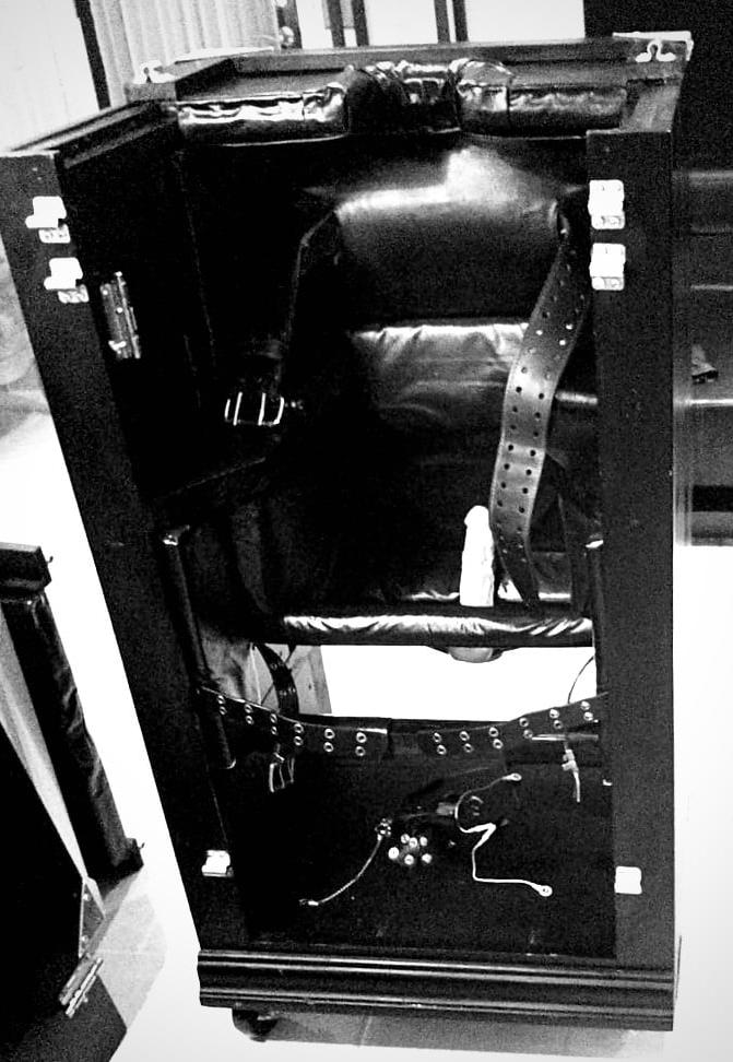 25P BW hot kinky bdsm 2