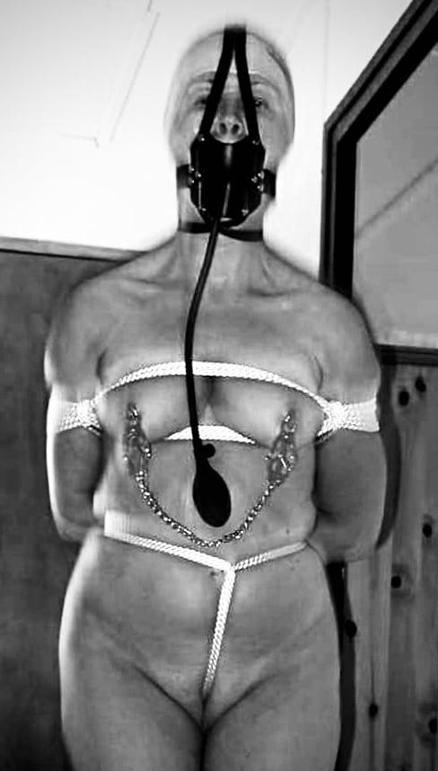 25P BW hot kinky bdsm 2