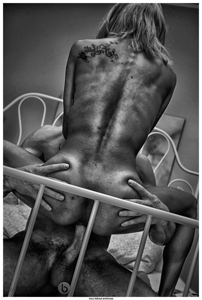 25P Lovemaking in black and white - 27