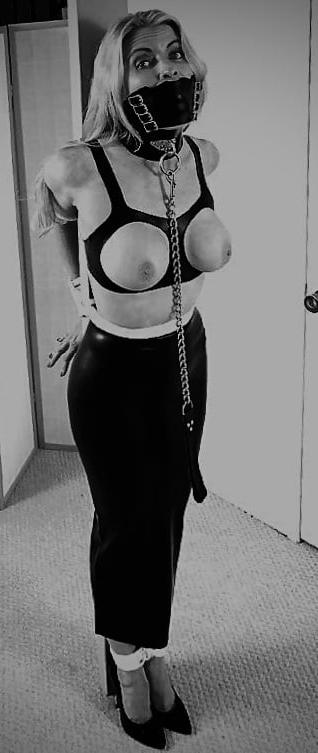 25P BW hot kinky bdsm 3