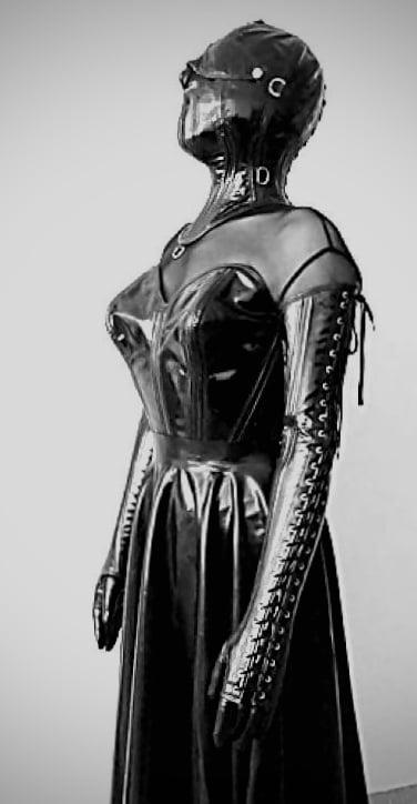 25P BW hot kinky bdsm 4