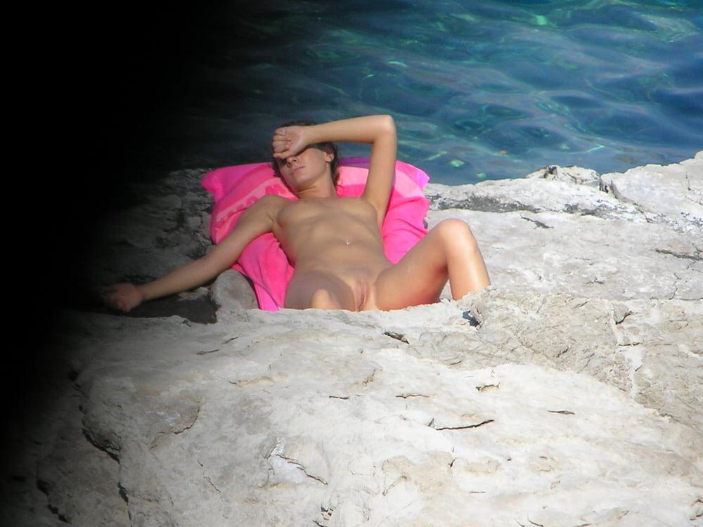 25P Nude Beach 01