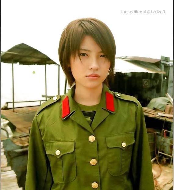 9P Women in uniform