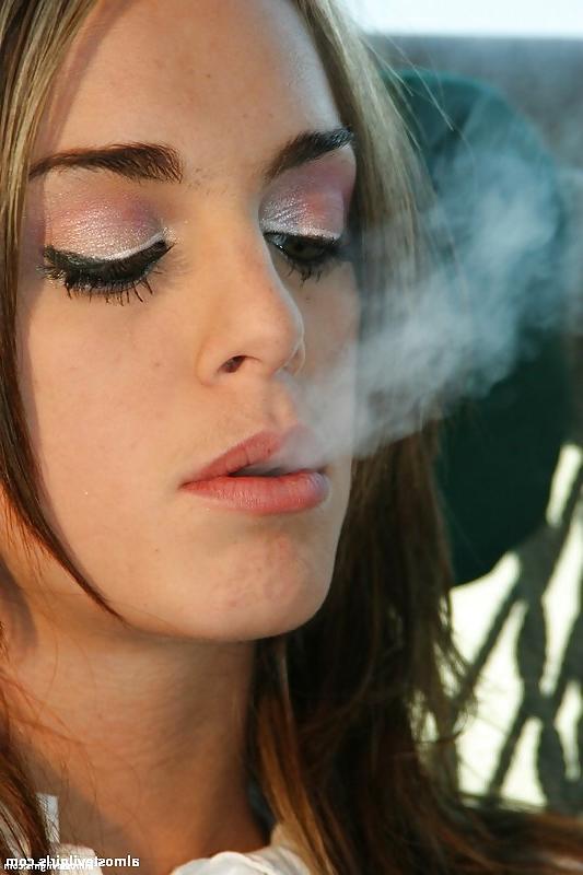 10P Wanking favourites: fuckable smokers 26
