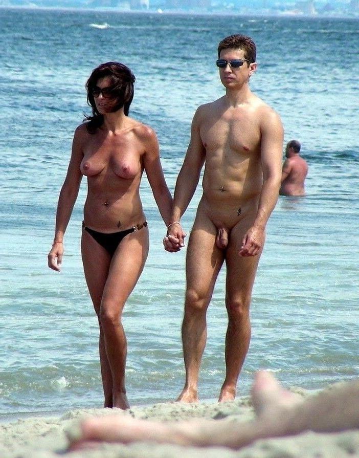 25P 0667 Memories of the nude beach.