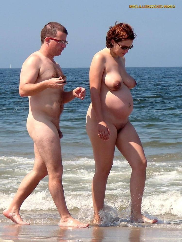 25P 0667 Memories of the nude beach.