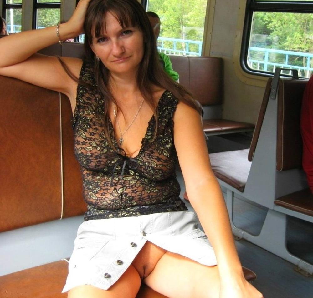 25P Sexy Hot Moms and Wives Spread, Show Pussy in Cars, Bus 15