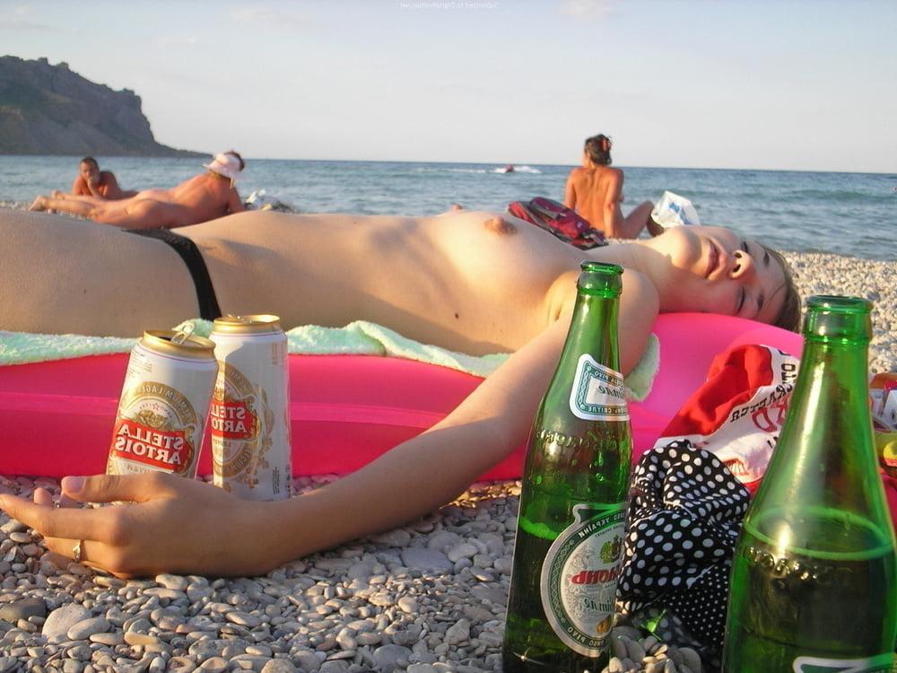 25P Life's a (Nudist) Beach 70