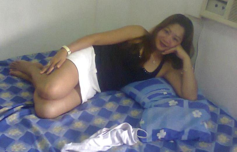 25P Eden Carna - Horny on Cam
