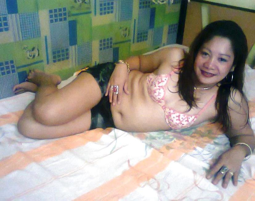 25P Eden Carna - Horny on Cam