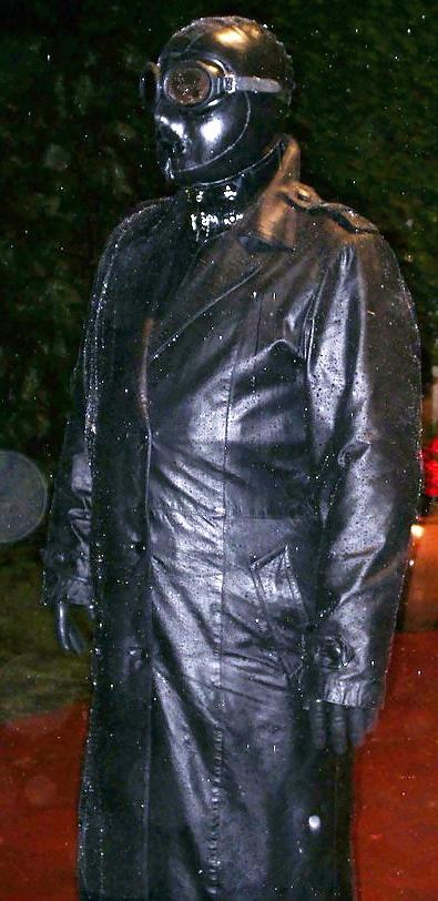 8P Latex and leather