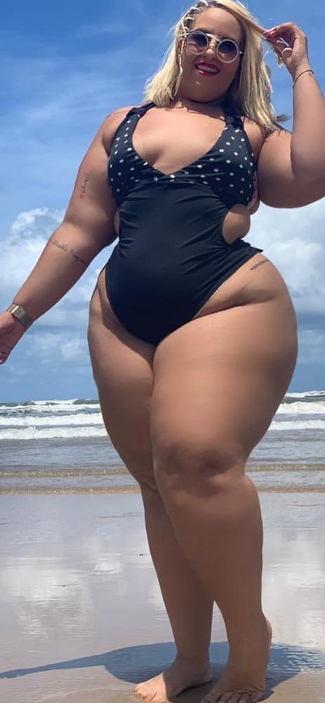 25P Thick big legs 2