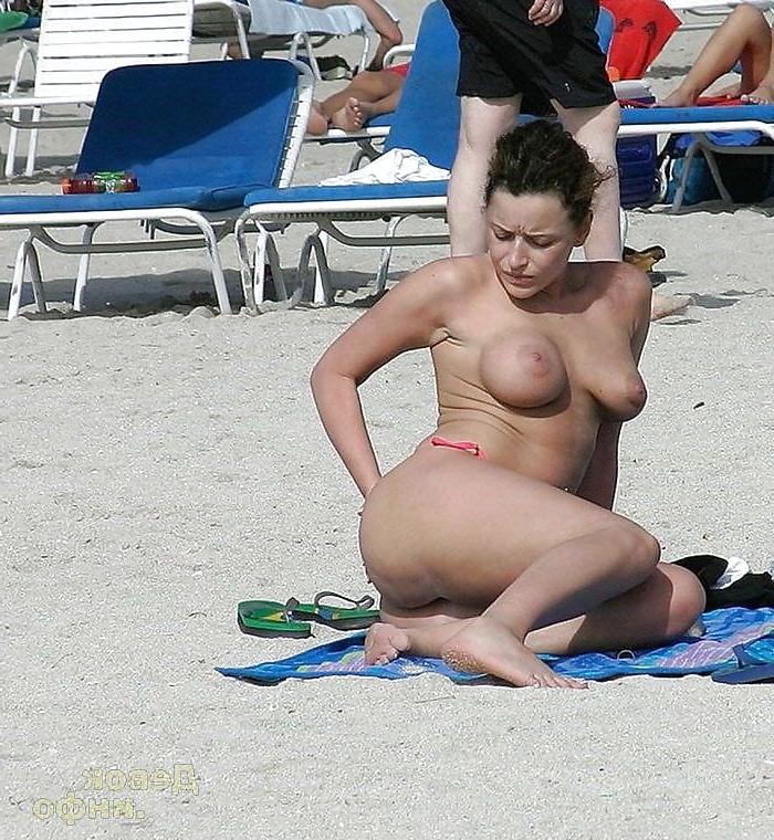 25P Mega Mix Hot Beach Amateurs II