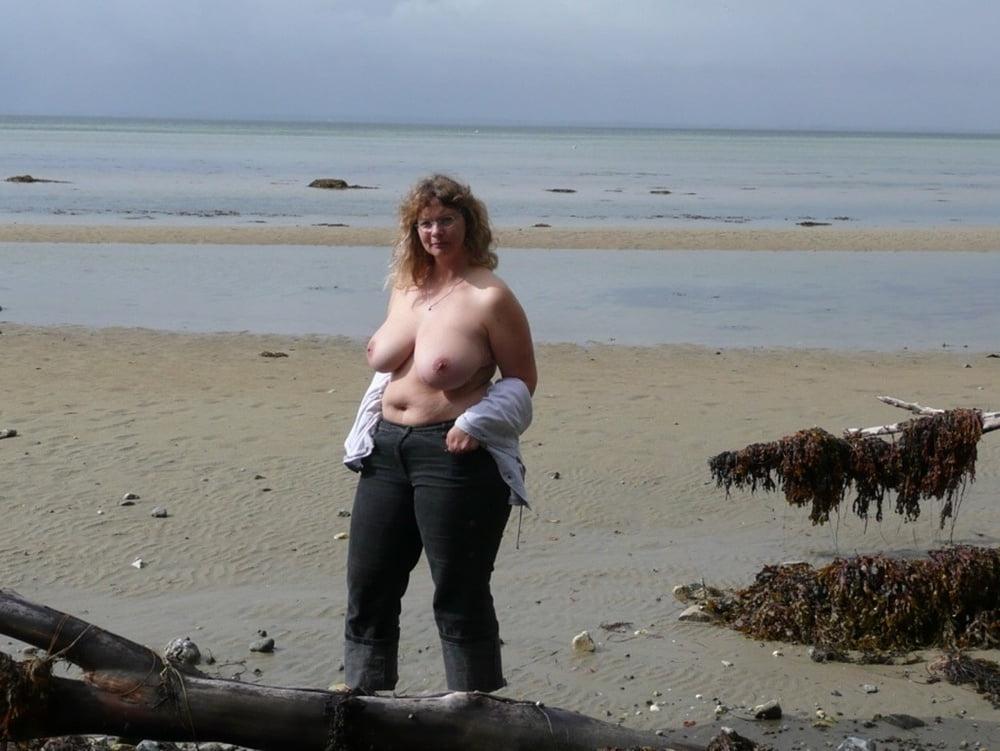 25P Get your tits out! Women flash their udders 3