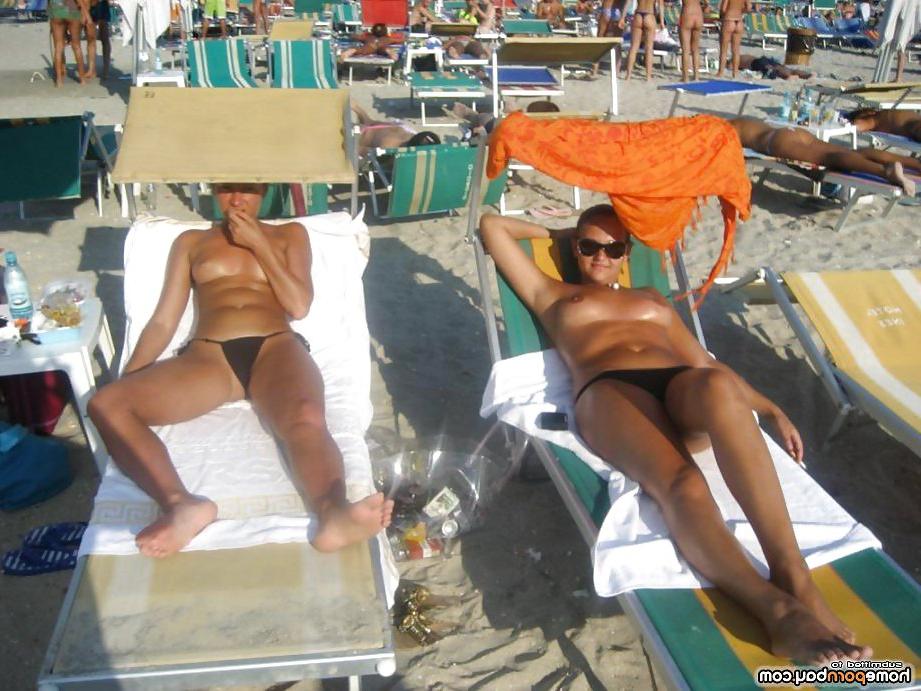 22P Nudist beach hot shots