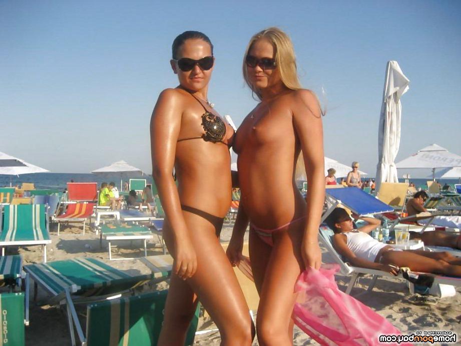 22P Nudist beach hot shots