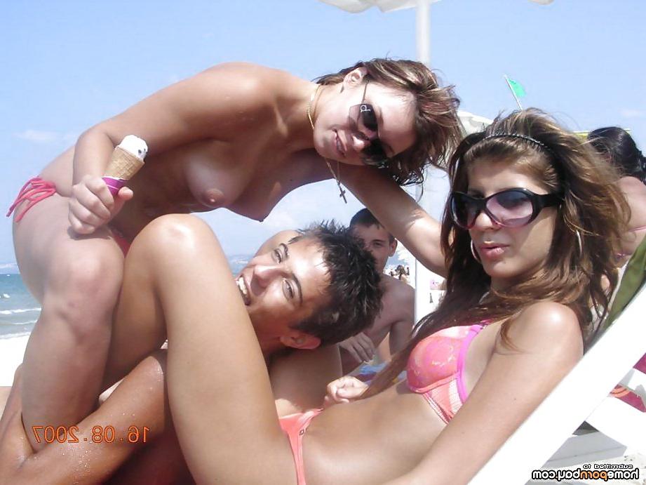 22P Nudist beach hot shots