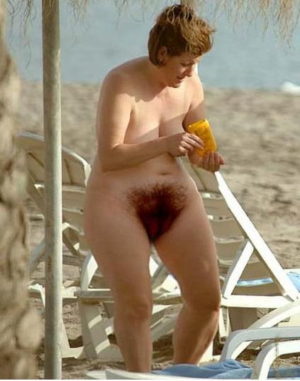 25P 2020 Hairy Moms 8