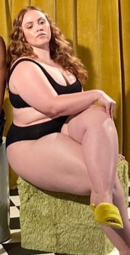 25P Thick big legs 1