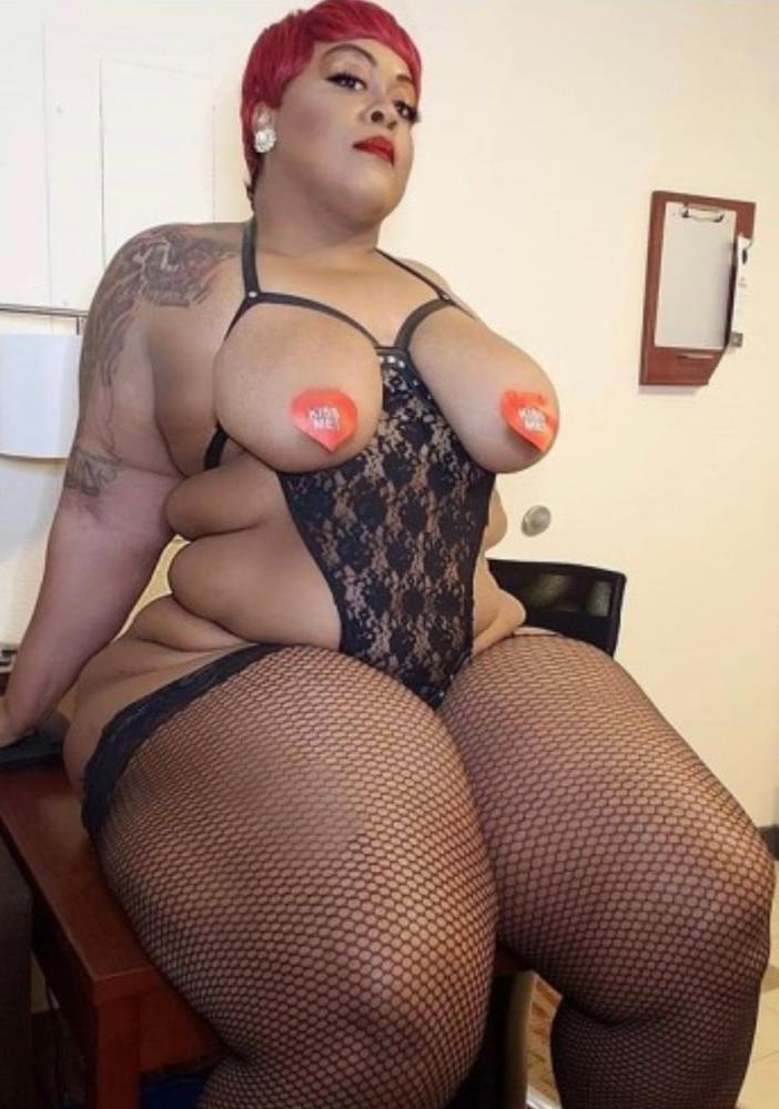 25P Thick big legs 1
