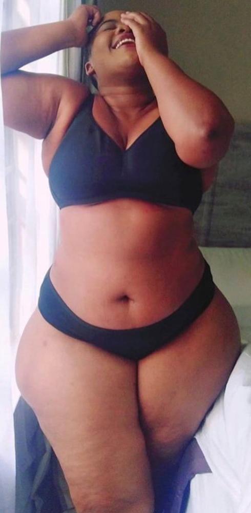 25P Thick big legs 1