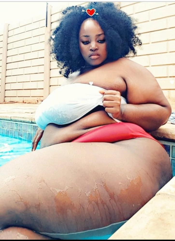 25P Thick big legs 1