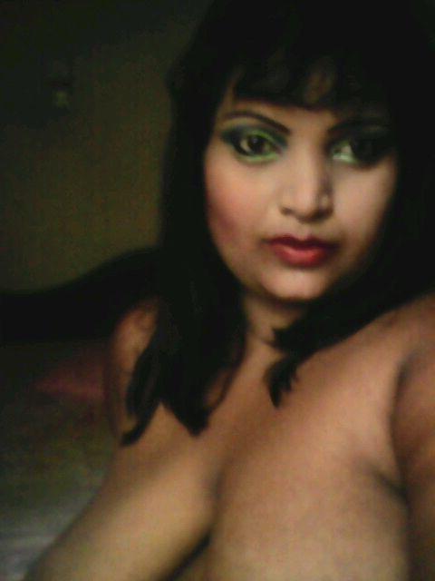 7P Chubby girl