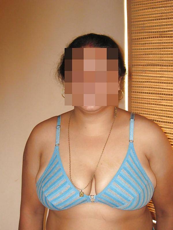 25P Busty Indian Milf
