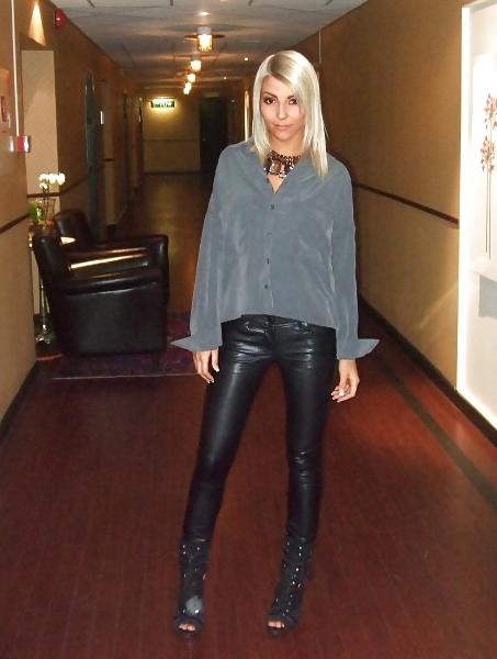 25P Leather Girls