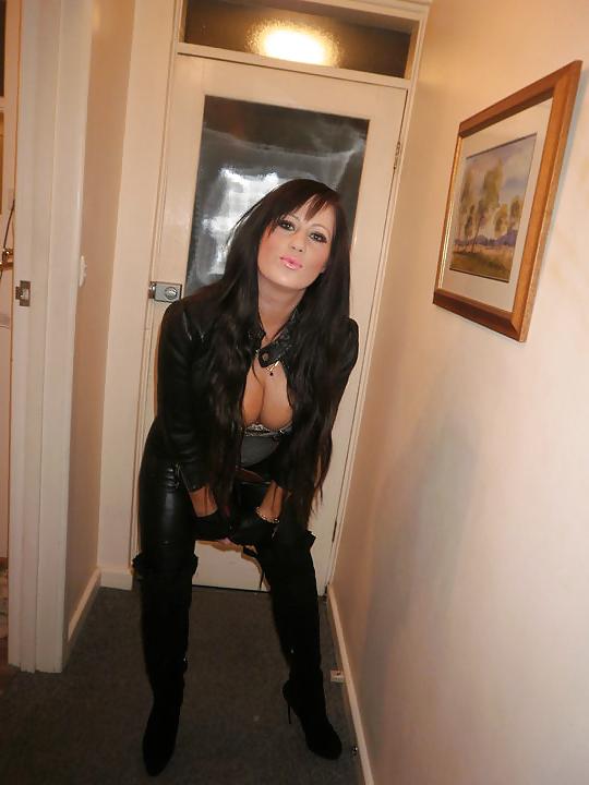 25P Leather Girls