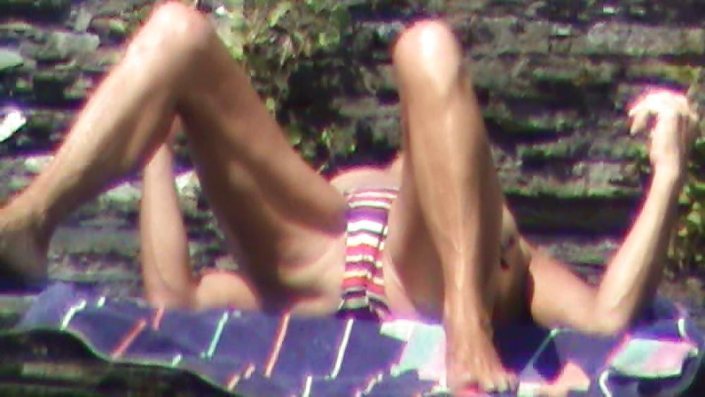 22P Beach shy pussy