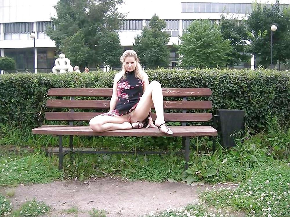 25P Beautiful Upskirt Babes  by Voyeur TROC