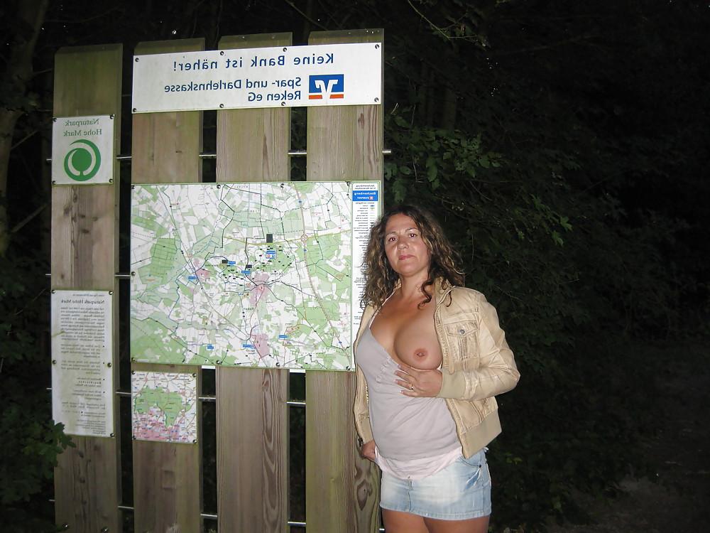 25P Upskirt Voyeur