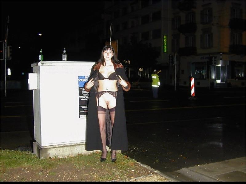 25P Upskirt Voyeur
