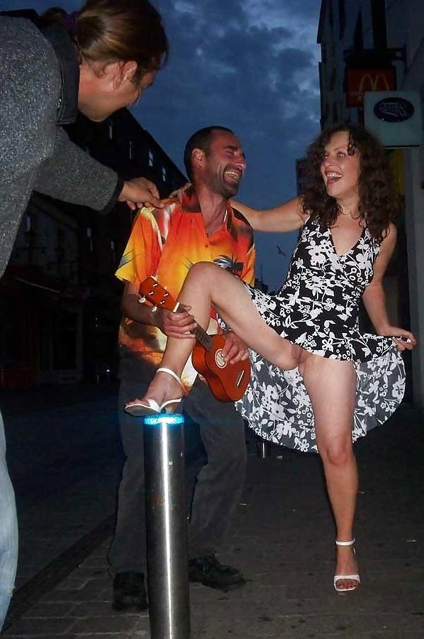 25P Upskirt Voyeur