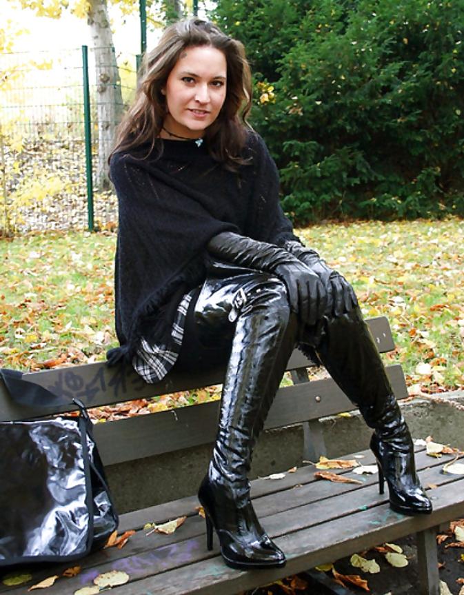25P Heels And Leather