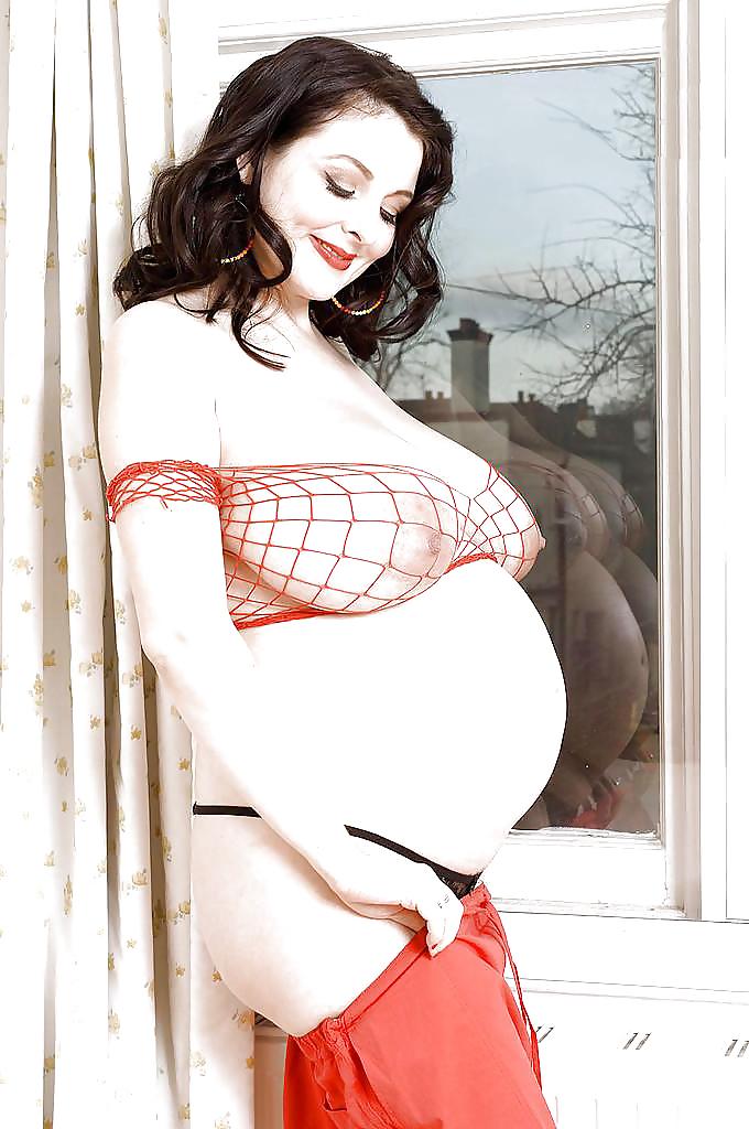 15P Beautiful Pregnant Woman With Big Boobs