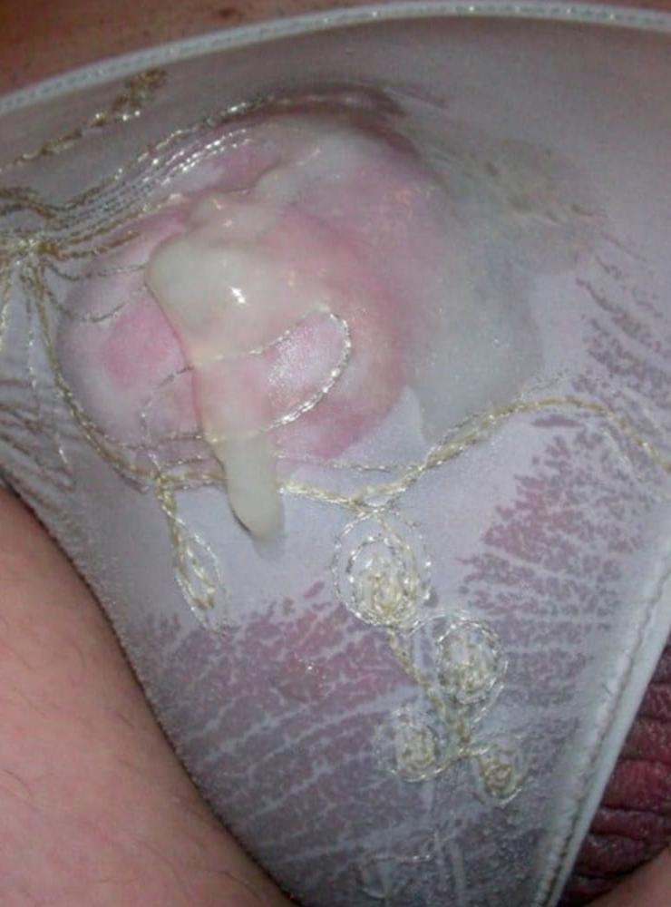 25P Sorry my love, I accidentally came in your pants and tights