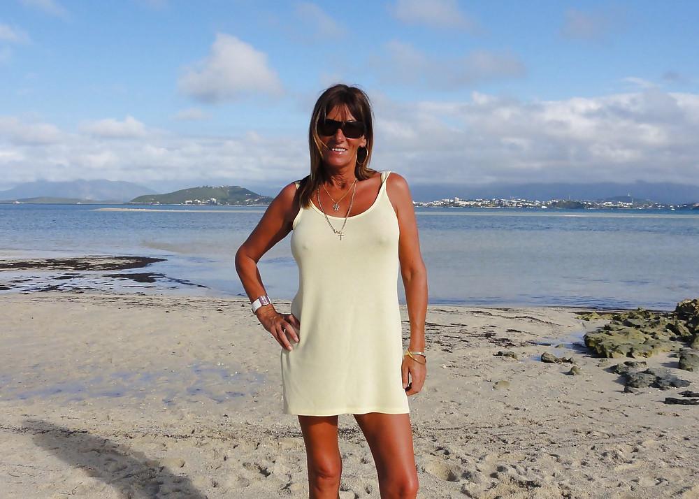 6P Random MILF at the Beach (Her name was Liz)