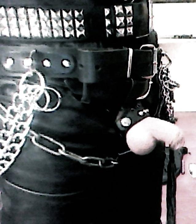 11P Leather Jerkoff Session