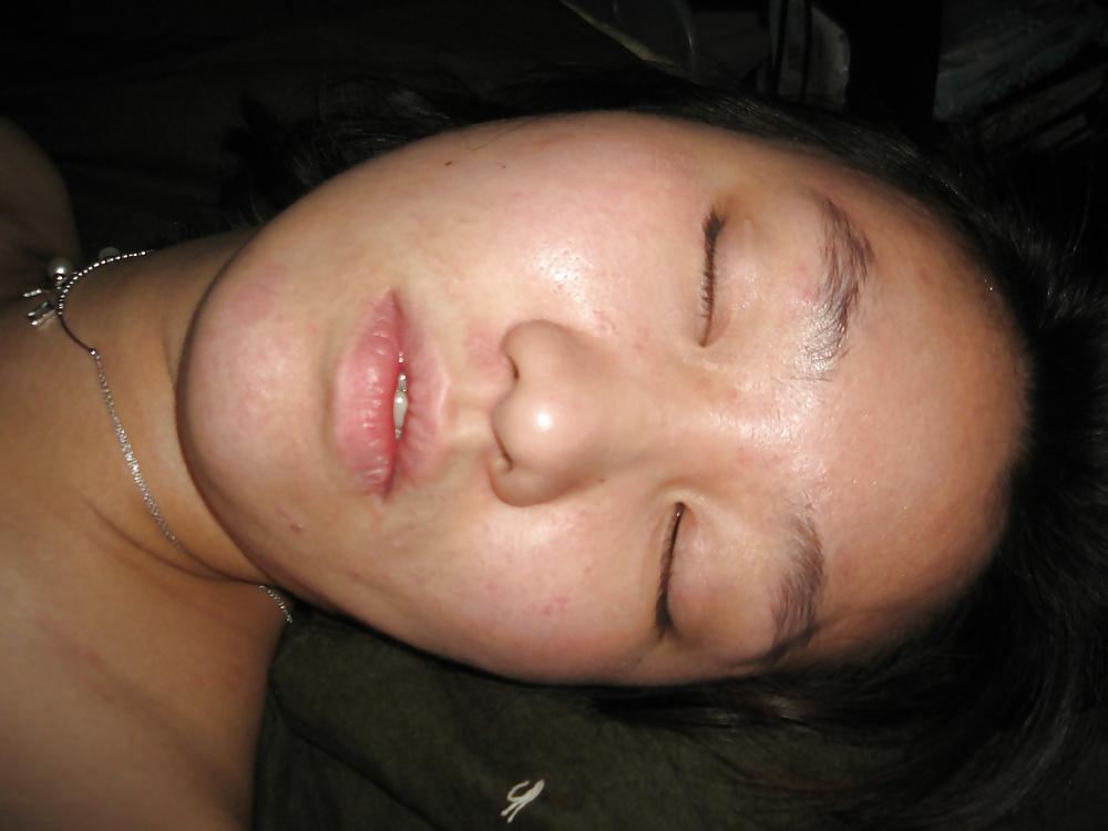 16P Chinese milf visits college dorm