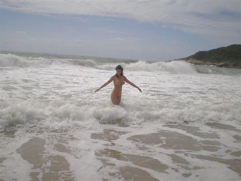 25P Beautiful boobs beach 