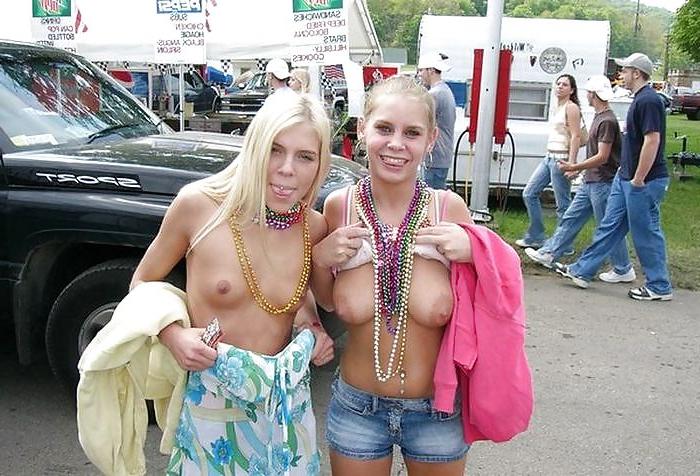 25P Mega Mix Hot Beach Amateurs III