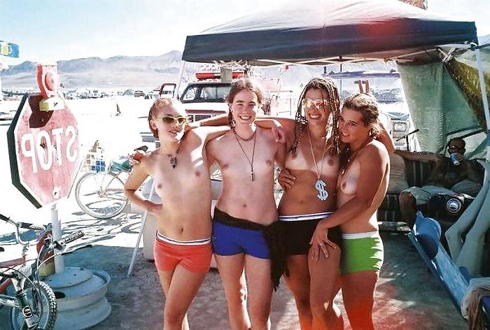25P Mega Mix Hot Beach Amateurs III